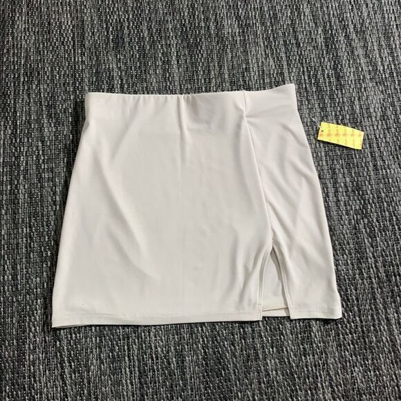 triple seven skirt NWT - Picture 1 of 4